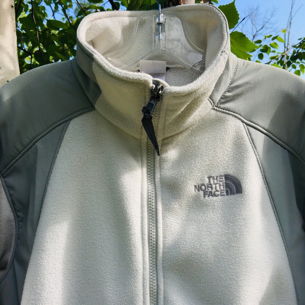 The North Face Warm & Cozy Jacket - Picture 2 of 8